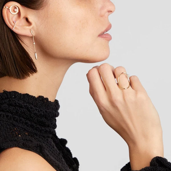 Gold ring with pearls